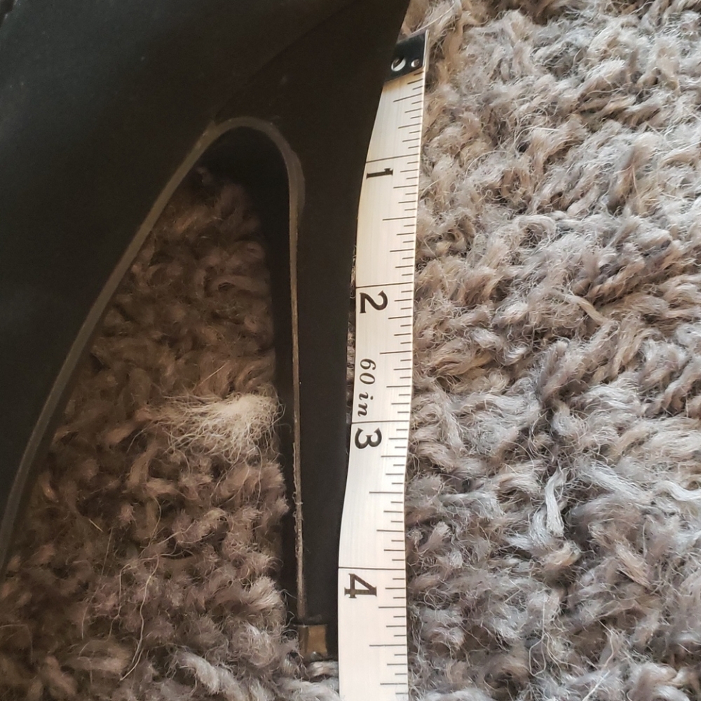 High Heels - Picture 6 of 6